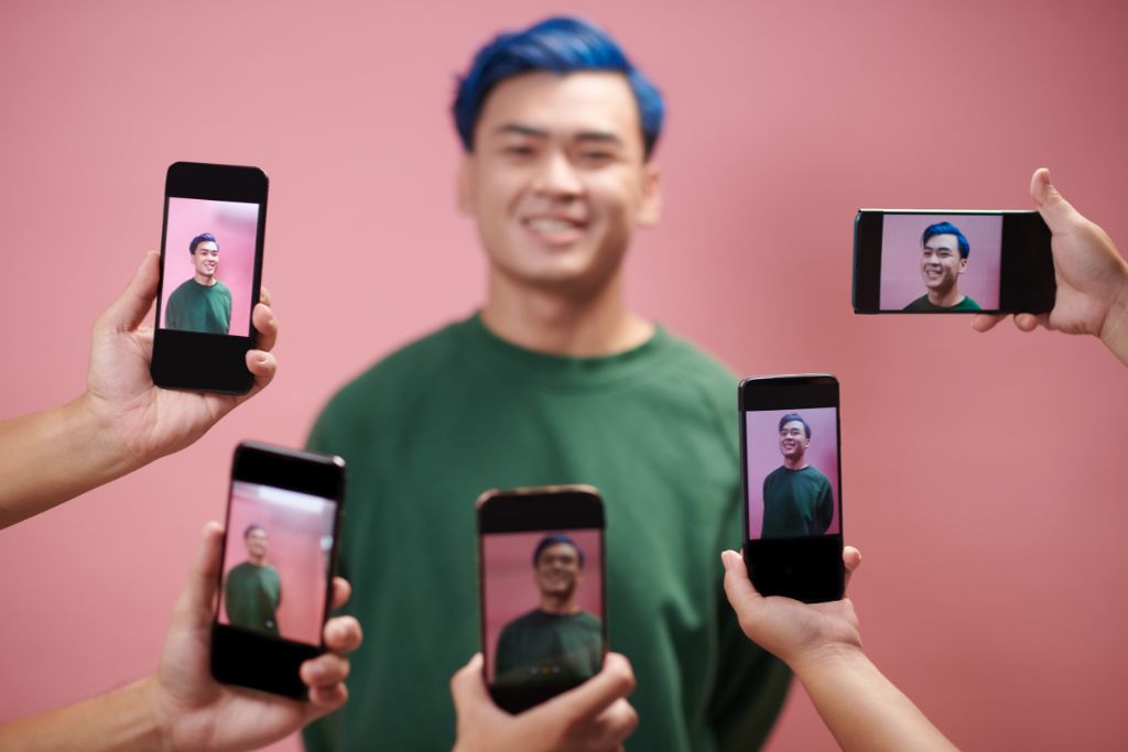 Społeczność wokół twórcy